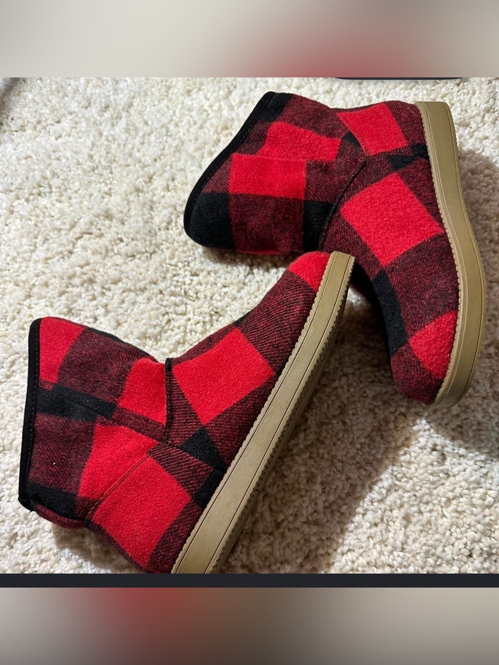 Indigo Rd Ashley Knit Red Buffalo Plaid Women's Slip-On Boots 6